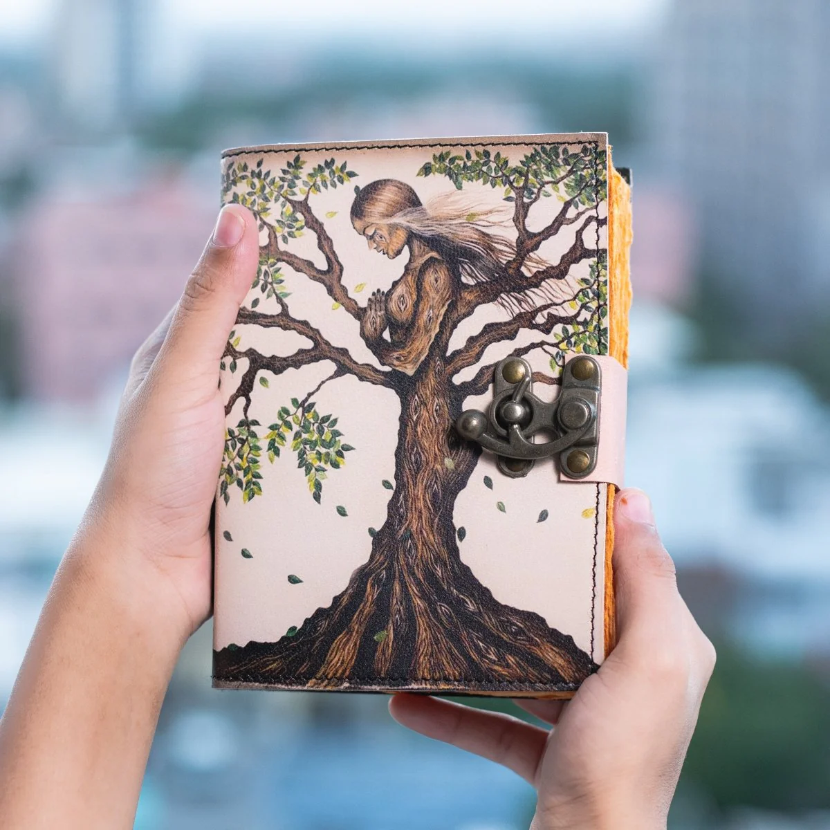 Craft Junky Vintage Leather Bound Journal - Image 12