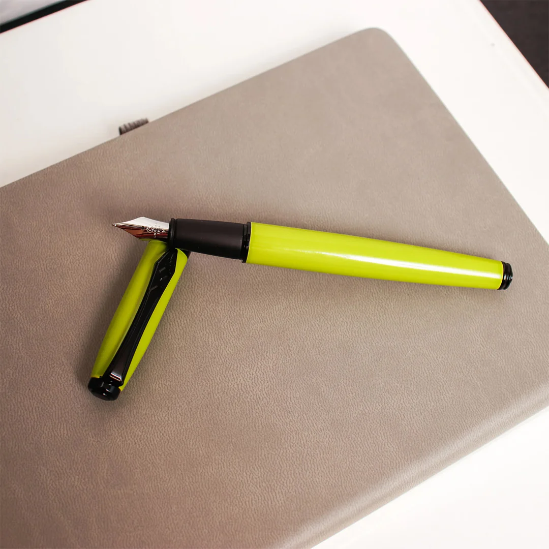 Platignum Studio Fountain Pen - Image 19
